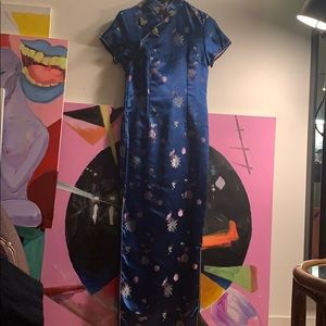 Traditional Chinese qi pao